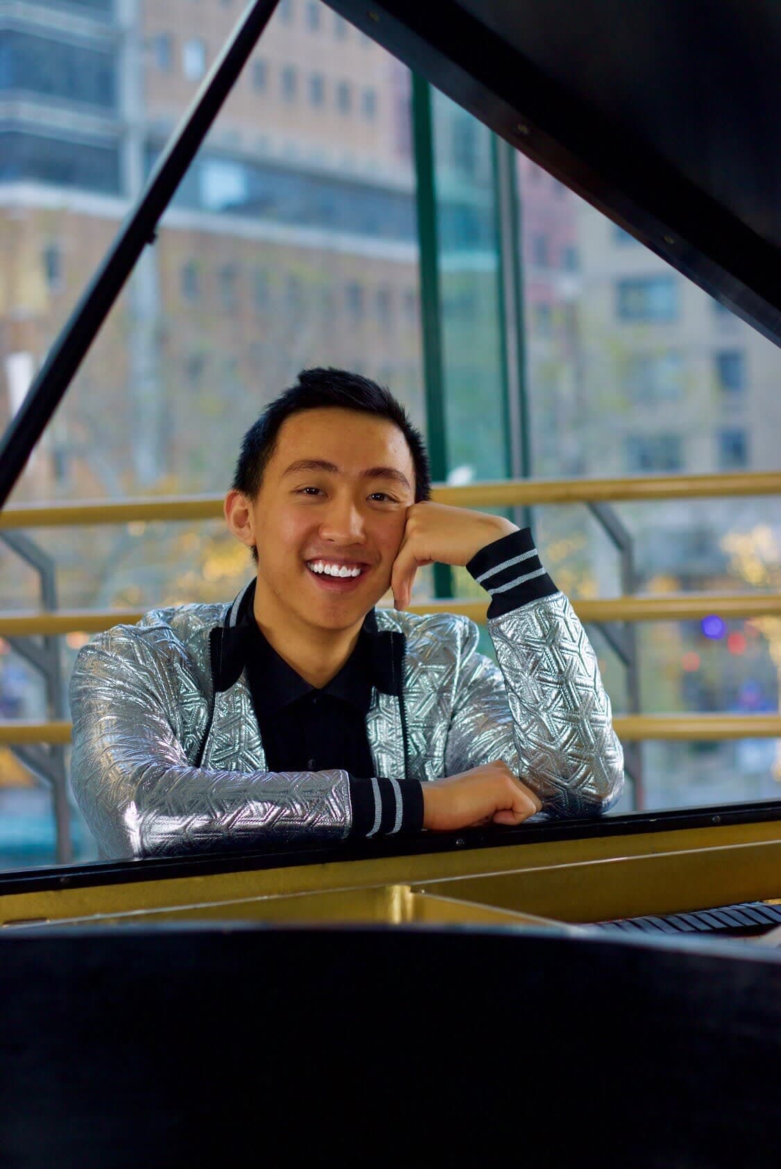 Ru Zhang - Piano Teacher